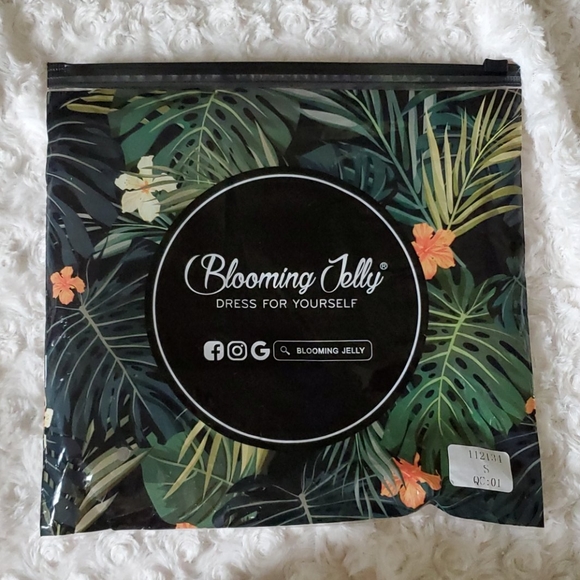 Two Piece Bathing Suit - Picture 3 of 4